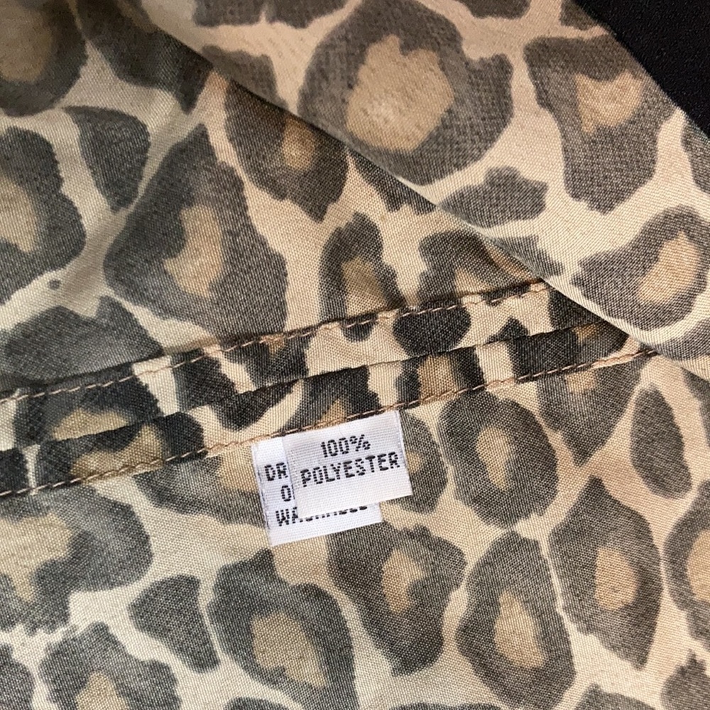 Leopard print kimono. Medium. - Picture 4 of 4